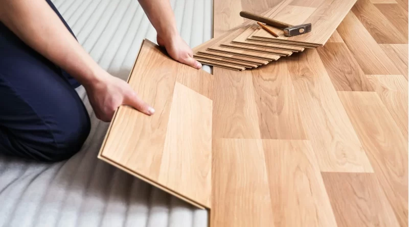 Vinyl vs. Laminate vs. Linoleum